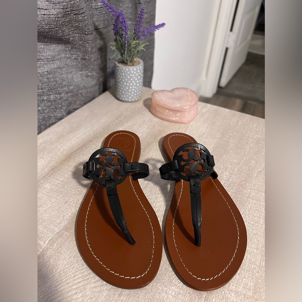 Tory Burch Mini Miller Gabriel black Sandals Size 7 EUC